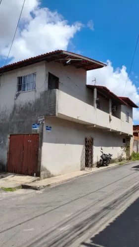 CASA DUPLEX DE ESQUINA COM 03 SUÍTES NO BOM SUCESSO