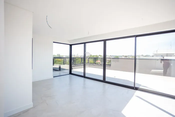 Cobertura com 4 SUÍTES e terraço Gourmet com vista Panorâmica no Centro Cívico em Curitiba