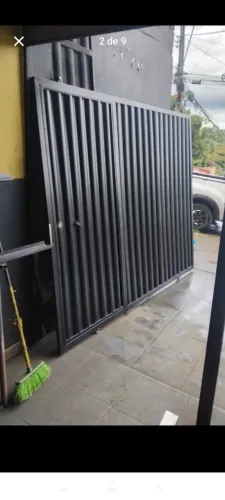 Portões de garagem,social e serviços de serralheria em geral.