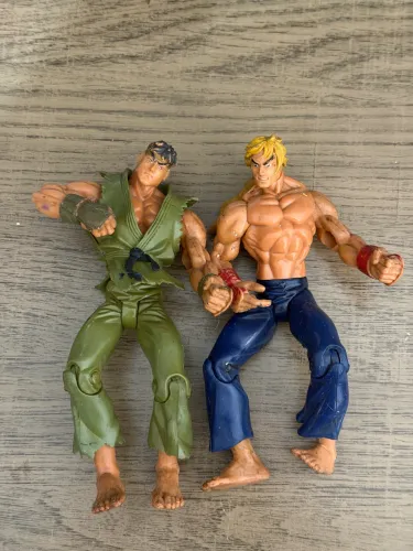 2 Bonecos Street Fighter Ryu e Ken Articulados