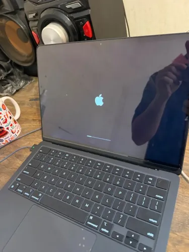 Macbook Air M3 8GB 256 SSD