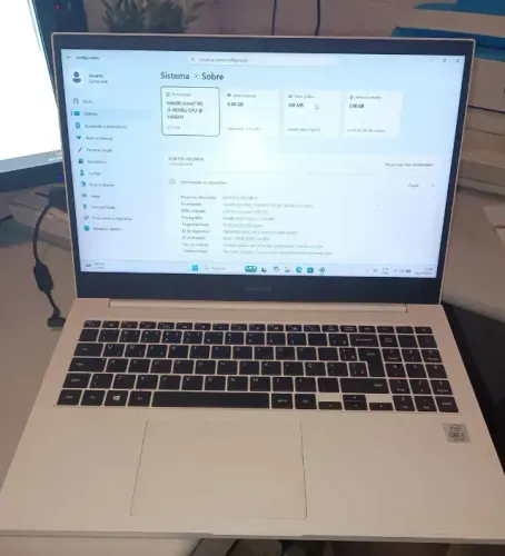 Notebook Samsung Book I5 10a Geração 8gb Ram Np550xcj 15.6 (Usado)
