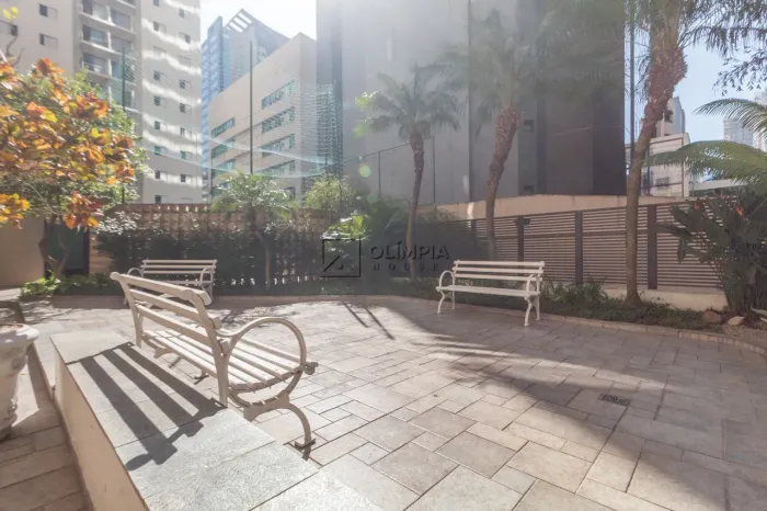 Aluguel Apartamento 3 Dormitórios - 122 m² Vila Olímpia