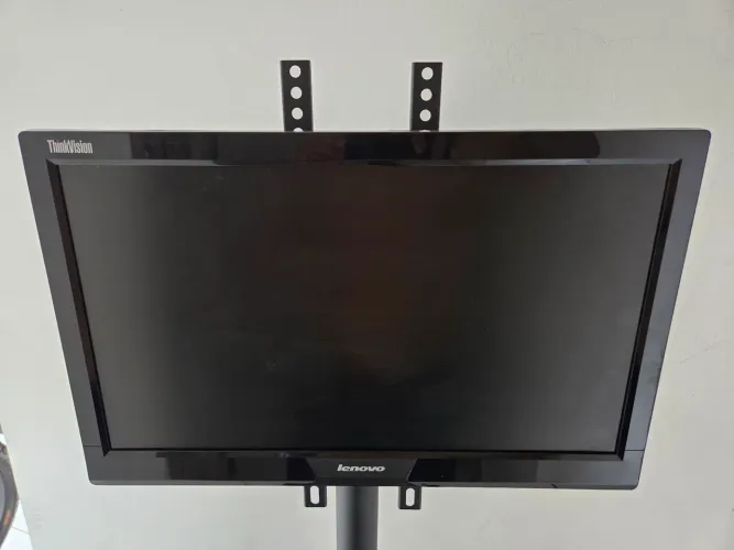 Monitor lenovo 19'