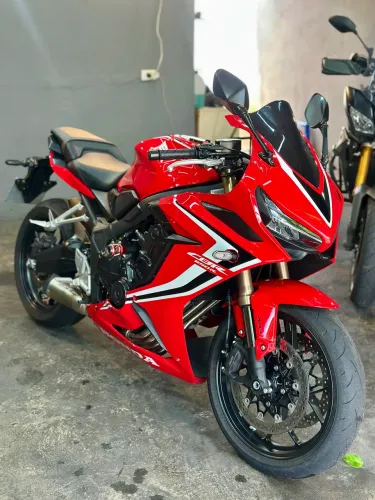 CBR 650 R 
