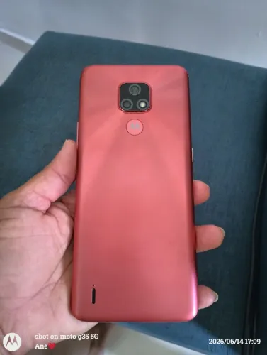 Celular moto E7