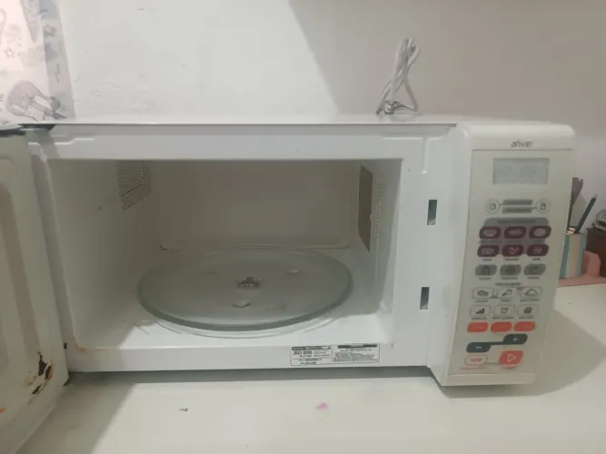 Vende esse microondas Brastemp 30 litros