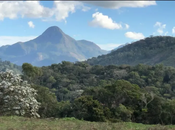 Terreno de 20 mil m2 em Pedra Azul!