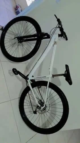 Bicicleta Aro 29  Branca Freio a Disco - R$ 400