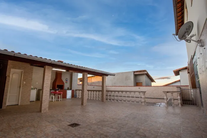 Casa 4 quartos com Piscina e Churrasqueira próximo ao Bom Pastor Juiz de Fora MG