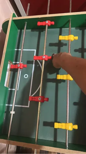 Mesa de totó infantil 