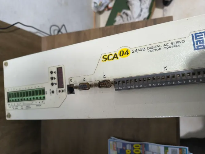 Vende   servo driver SCA 04.  24 Weg.  220v 