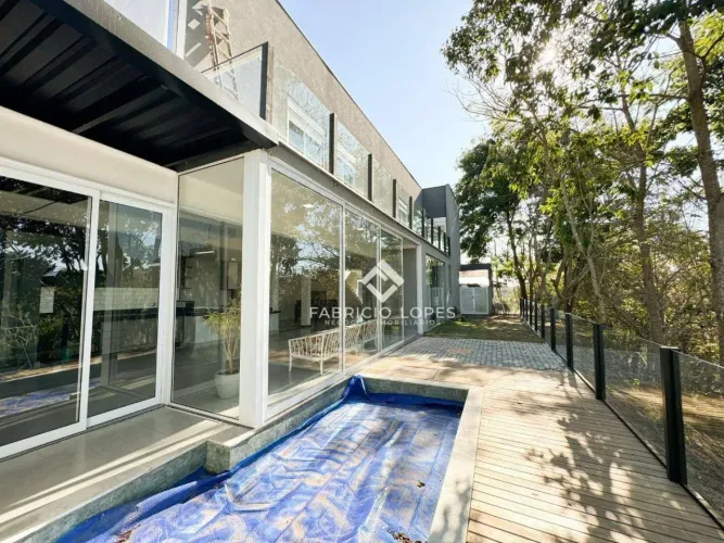Casa com 4 dormitórios para venda e locação, 260 m² - Villa Branca - Jacareí/SP