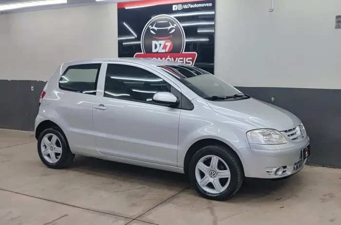 Volkswagen Fox Plus 1.6mi/ 1.6mi Total Flex 8V 3P 2004