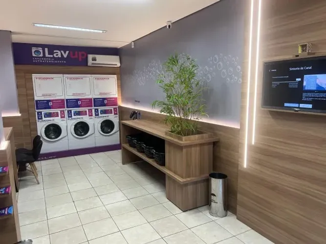 Lavanderia Auto Atendimento LavUp Bairro Santo Antonio - Belo Horizonte