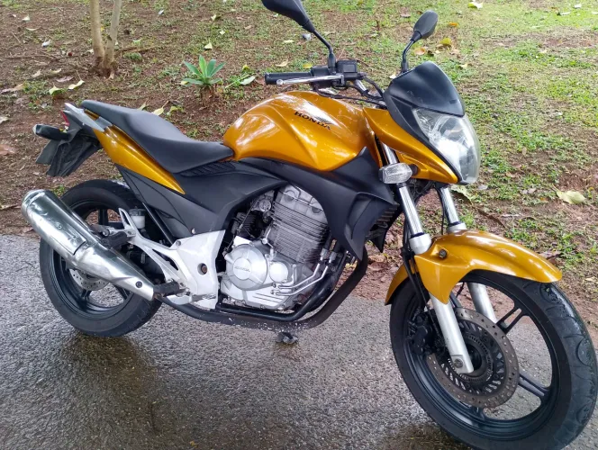 Honda CB 300r com ABS