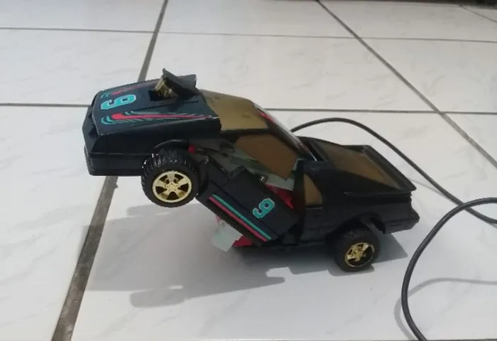 Carro Controle Remoto Vira Robô Estrela Anos 80