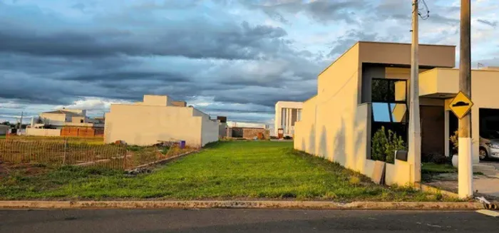 Terreno em Condomínio à venda, Residencial Vivamus - Saltinho/SP