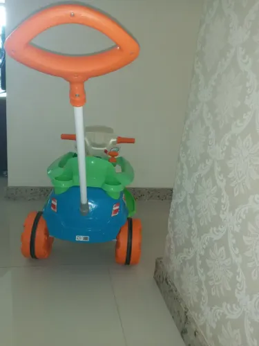 Velocípede seminovo em excelente estado