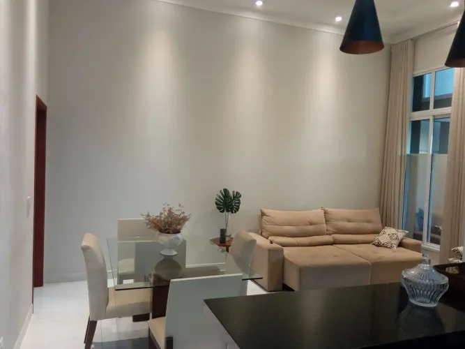 Casa condomínio Ipês 2