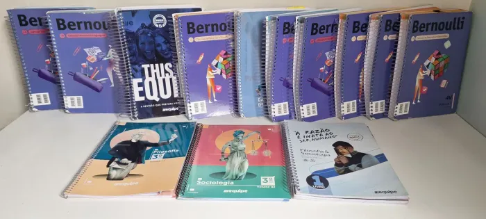 Livros Bernoulli 3° ano médio de 2023 conjunto completo