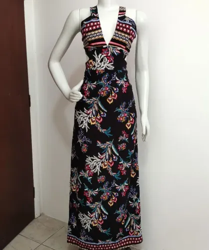 Vestido Longo Estampado Floral com Decote V Tam PP
