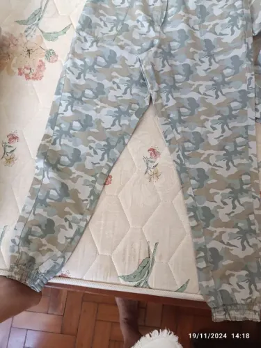 Calça e Blusa camuflada feminina