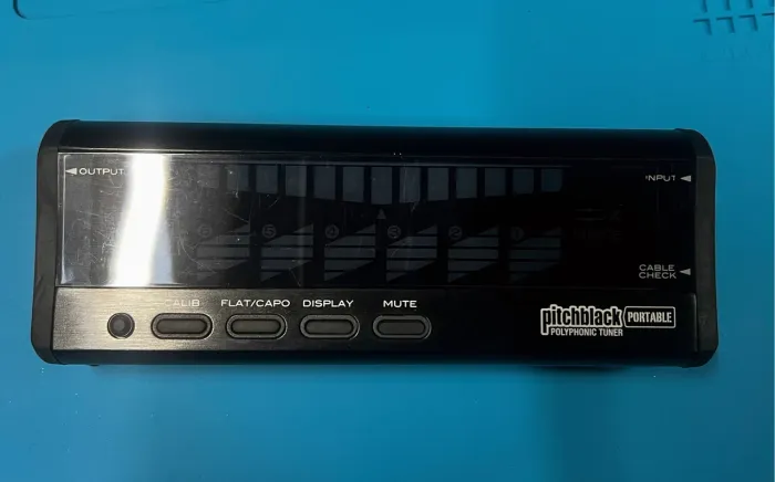 Afinador Korg PitchBlack Portable