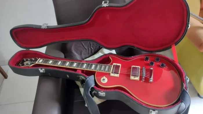 Guitarra Condor Vermelha