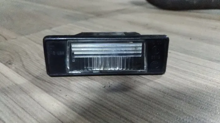 Lanterna da Placa Nissan Tiida 2008 a 2013 26510 8990A
