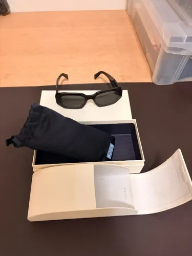 Óculos de sol Prada Symbole SPR17W