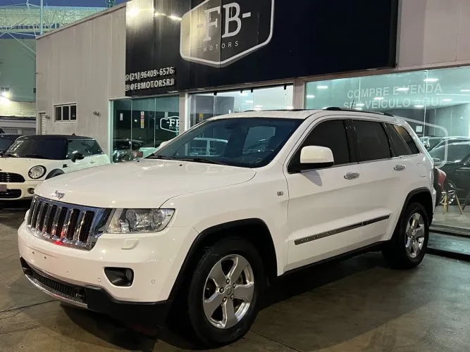 Jeep Grand Cherokee Limited 3.0 TB Dies. AUT 2013