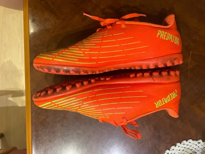 Chuteiras Adidas Predator - Tamanho 36