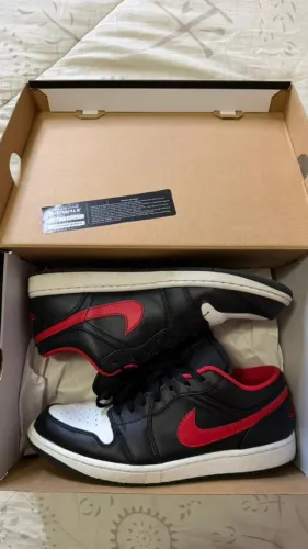 Vendo Nike Air Jordan 1 Low SE (Original) Cano Baixo Tam 42 Edição Especial Seminovo