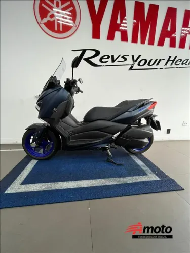 YAMAHA XMAX ABS