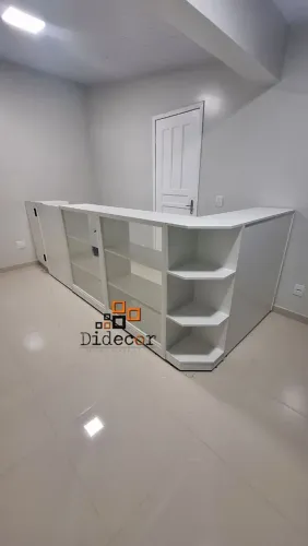Balcão vitrine L