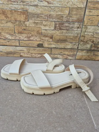 Sandália Papete Flatform 