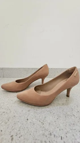 Scarpin nobuck nude 35