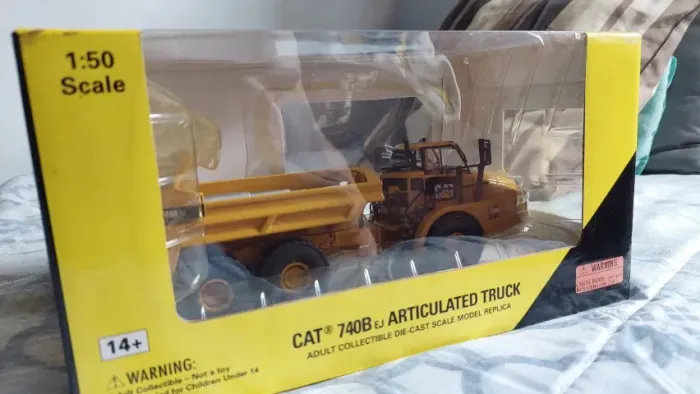 Miniatura 1:50 CAT 740B EJ Articulated Truck