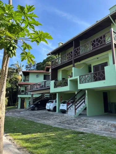 Pousada à venda no Pântano do Sul