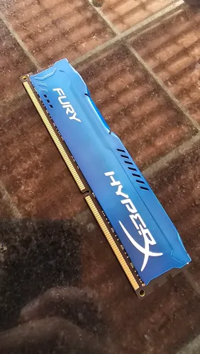 Memória RAM 8GB DDR3 Fury 