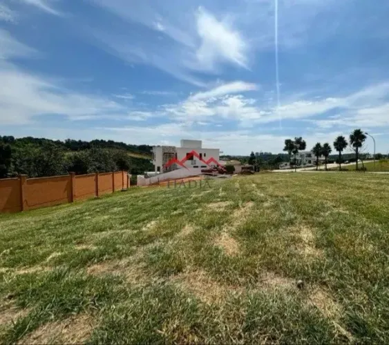Terreno à Venda no Condomínio Alphaville - 474 m²