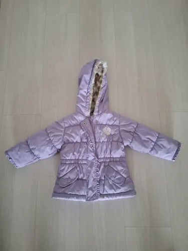 Estiloso agasalho infantil (2/3 anos) estilo esquimó perfeito para dias de frio.