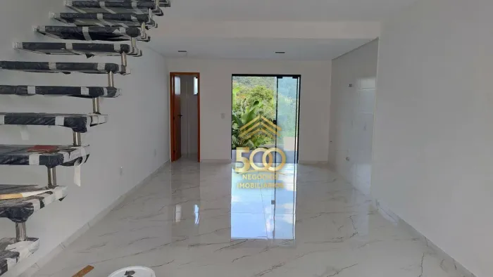 Sobrado com 2 dormitórios à venda, 79 m² por R$ 450.000,00 - Potecas - São José/SC