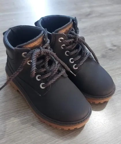 Bota Preta - Molekinho 23