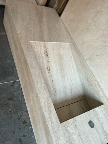 Pias de banheiro 