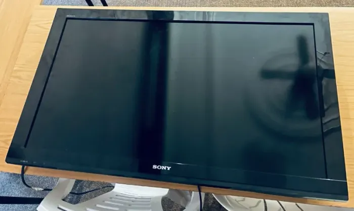 TV Sony 40" leia a descrição