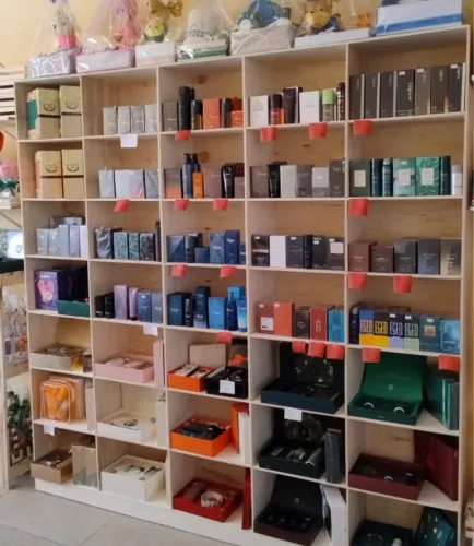 Expositor para perfumes 