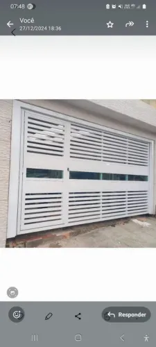 Portão de Alumínio Branco Moderno