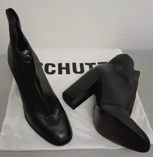 Bota Schutz de Couro Preta - 37